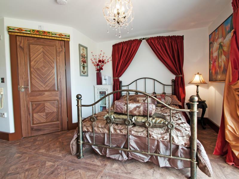 Bed & Breakfast Llamas Pyjamas 5*